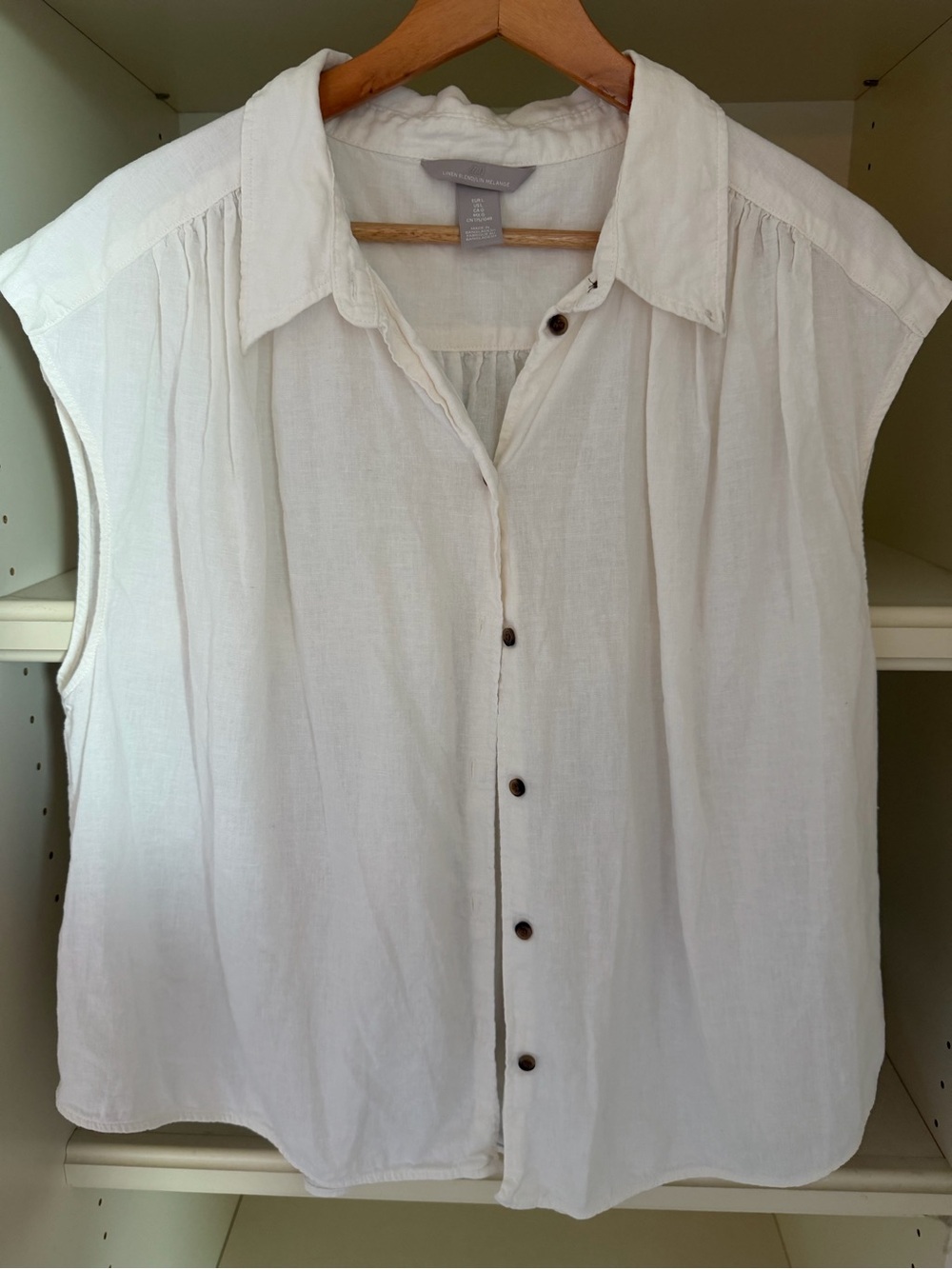 H&M White Sleeveless Button-Front Linen-Blend Blouse